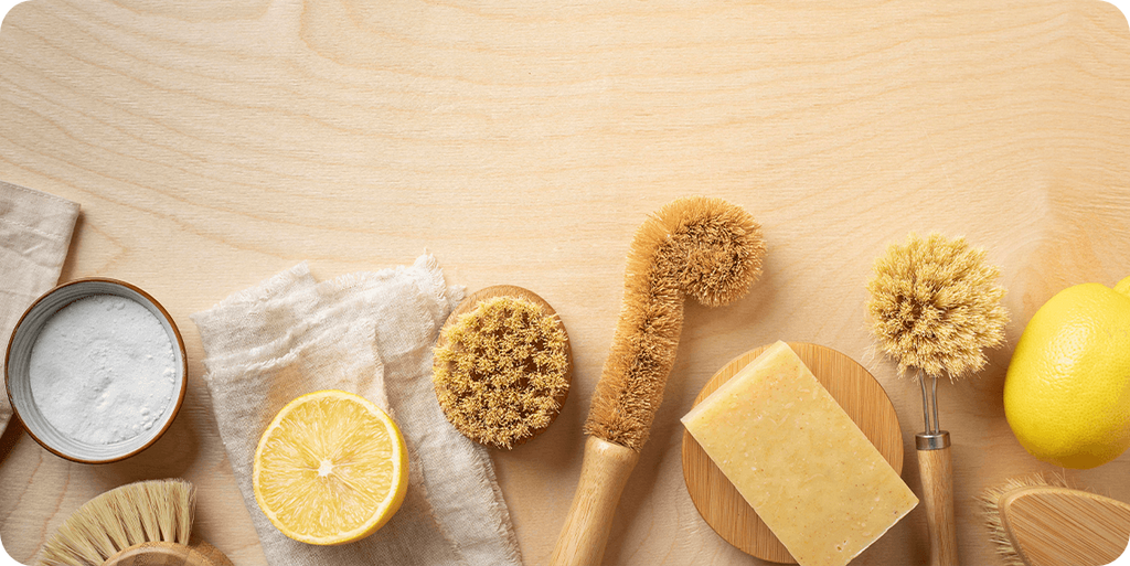 What are kitchen brushes made of?